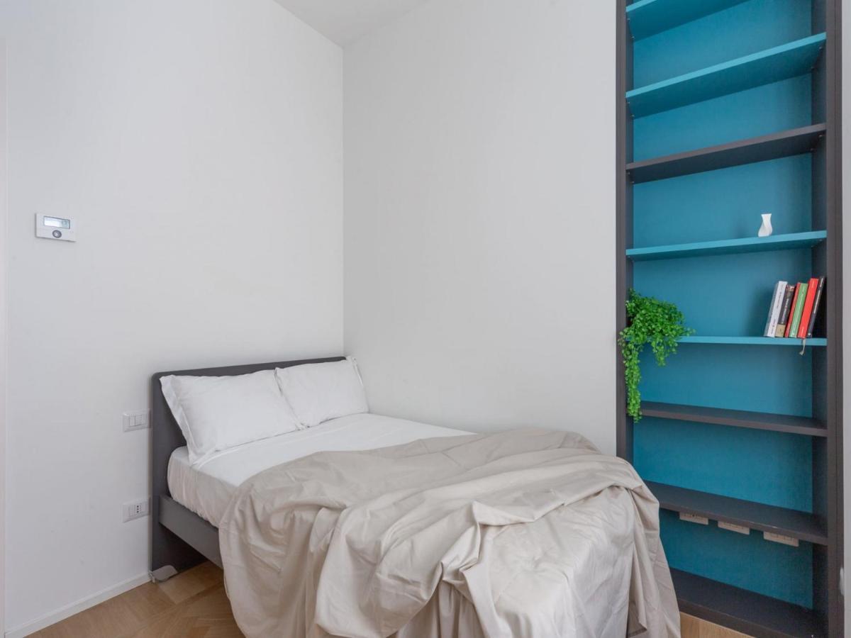 The Best Rent - Spacious Three-Bedroom Apartment With Terrace Milan Bagian luar foto